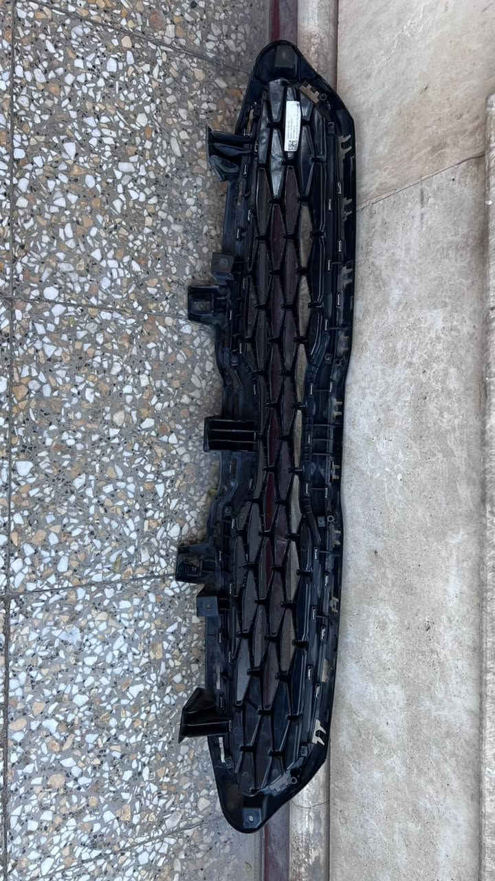 سلام عليكم 
شباك فورتي او سيراتو يرهم من موديل ٢٠١٩ لحد ٢٠٢١ 
سعره ٩٠ الف 
بدون لا كسر ولا فطر 
مكاني بغداد 
للاتصال ***********
