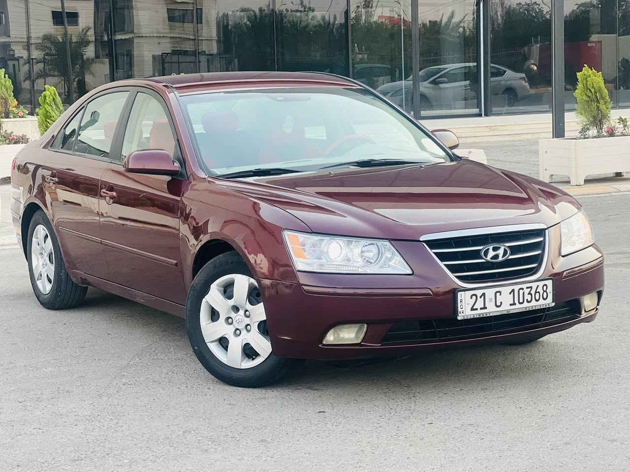 سوناتا موديل 2010 وارد أمريكي
رقم سليمانيه دولي جديد شرط التحويل والغرامات 
محرك 2400 دوش شرط لا تنقيص ولا تبخير 
كير شرط بدون اي عيب 
تبريد ثلج شرط 
تحكم استيرن جهتين 
صدر امامي وخلفي جديد 
تايرات جدد 
اربع دسك 
شاشه
سنويه جديد 
السيارة جديدة داخل وخارج وترايها زيرو شرط 
السيارة كفاله عامه من الصبغ فقط مكان واحد بارد  السونار مرفق مع الصوره 
السيارة بسعر مناسب جدا جدا 117 وبيها مجال للشراي 
العنوان صلاح الدين تكريت 
للتواصل ***********
