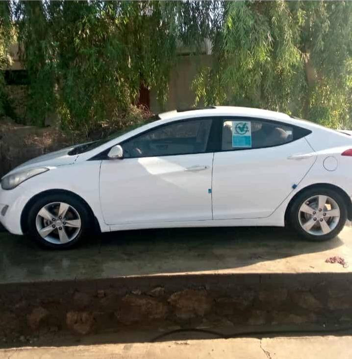 السلام عليكم  النتره 2014فول مواصفات ما عده البصمه ضرر بوند ونص جاملغ رقم اربيل دولي شرط التحويل اب اسمي محرك18ما مفتوح كير شرط سعر120 اي ستفسار رقم صاحب السياره اني مكلف بل نشر ***********
