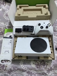 جهاز اكس بوكس للبيع الجهاز جديد استخدام قليل جداً إصدار الجهاز 2024 تخ...