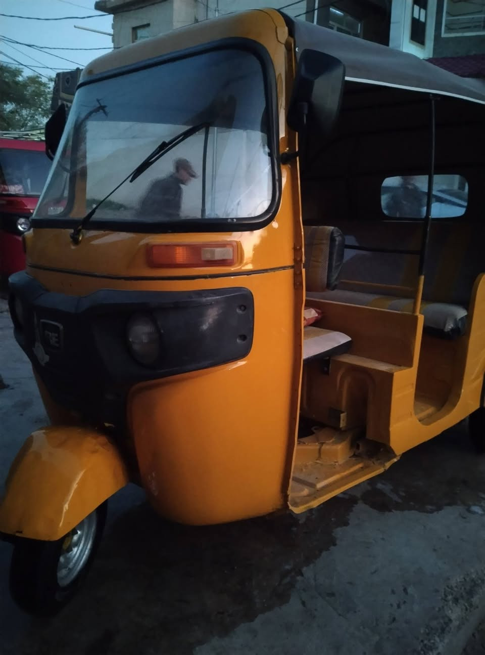 سلام عليكم تكتك مديل 17 شهر ال11مرقم ديالى  سنويه نكليزي بس تستلم لوحات من مرور بلاش مو بفلوس تعمير جديد تكتك خير من الله نكره سلف مكاني بعقوبة سعرها4100 وبيها مجال حك الجيه محرك اكسل كير مكفولات ***********
