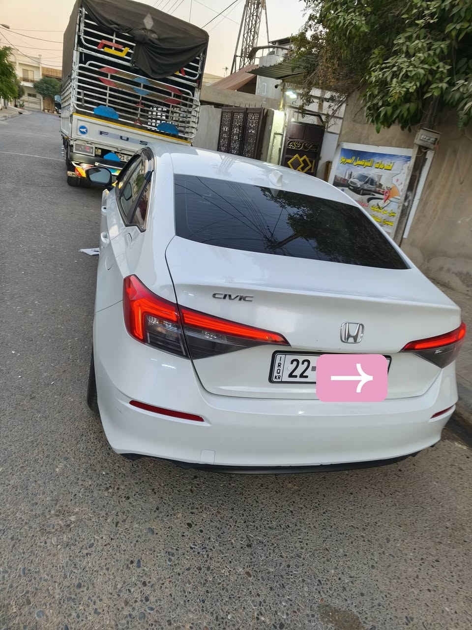 هوندا سيفيك ياباني اصلي
موديل 2024 فول مواصفات 
محرك 2000 بانزين تنفس طبيعي 
تحكم ستيرن 
بصمه 
تشغيل عن بعد 
دخول ذكي 
Auto stop
تحديد مسار 
فتحة سقف 
كشنات الامامي + ستيرن تدفئة 
ماشية 60 الف كيلومتر 
وبقية المواصفات المعروفة 
ضررها فقط طخة خفيفة بالصندوق تحت الرقم فقط معجون والصندوق كلير بشرط 
البراكيت مالت الشاصي رصعه خفيفة الايرباكات وضع الشركة بشرط
غير هذا كلشي شرط سيارة نظيفة بمعنى الكلمة 
مرقمة وكاملة 

مكان السيارة كركوك 
***********
متوفر واتساب
