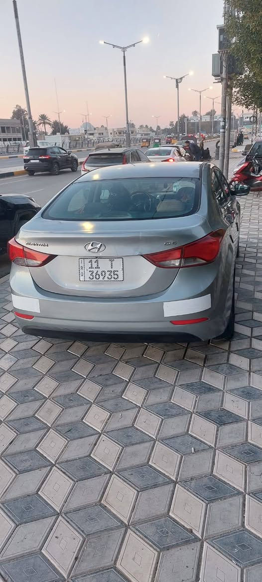 السلام عليكم النترا خليجي مديل 2016 بيهة صبغ بدون دواخل السونار مرفق كير مكينه كفالة رقم بغداد دولي بأسمي هزة جديدة  مكينة 1800 دوش صدر امامي خلفي امامي فول مواصفات بصمه فتحة تبريد قطعتين شاشة كامرا دوارة بصمة ابواب تحكم مقود جهتين كروز سرعة تخم تاير اكرر بدون دواخل السونار مرفق مع صور للاستفسار *********** مكاني ديالى بعقوبة السعر 108 بيهة مجال قليل
