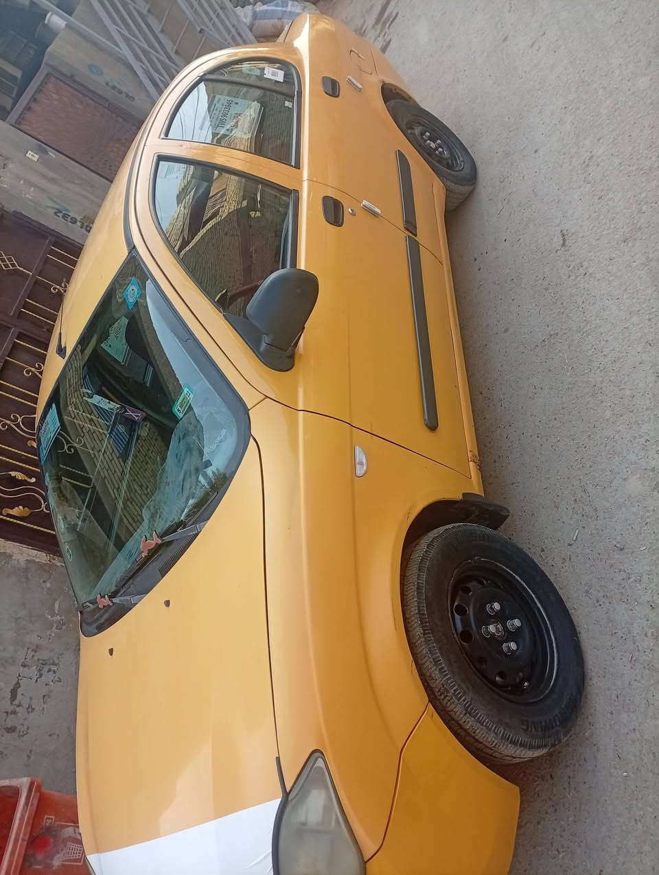 سلام عليكم طيبه 2015 باسمي سنويه لل2027مصفرة هيئه وغرامات سياره بيها جاملغ خلفي فقط كير خيرمن الله مكينه بيها خيط تبخير سياره مرتبها على ايدي مابيها اي نقص السعر38وبيعا مجال بسيط حك الجيه مكاني بغداد للتواصل ***********
