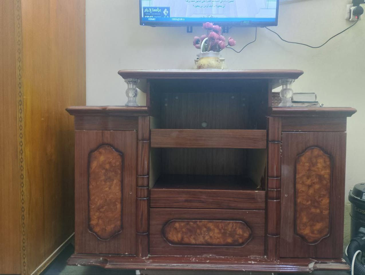 ا
لسلام عليكم ميز بلازمه للبيع بدون اي ضرر السعر 30 وبي مجال مكان ابو غريب للاستفسار اتصال ***********
