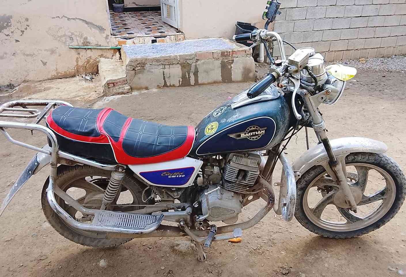 السلام عليكم
جني دبل بلك كامل مكمل اوراق كامله ومكمركه 

كهربائيات كلها شغاله سلف هندر  دراجه خير من الله 

السعر خاص وبيك خير وتدلل او اتصل على الرقم أو مراوس 

***********
