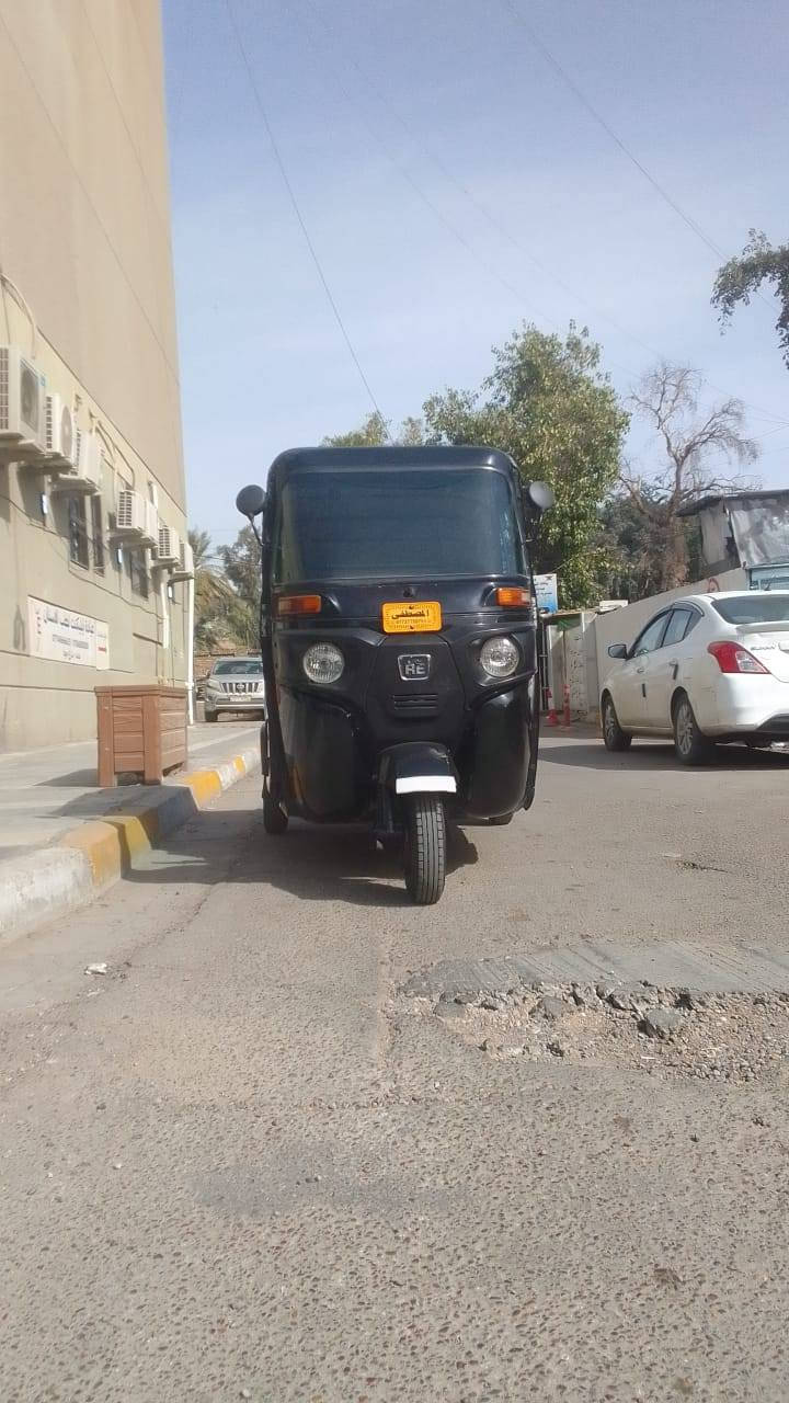 تيك توك موديل 20 للبيع تيك توك مقفوله كفاله عامه  *********** مرقمه لوحات انكليزي بغداد الرشاد
