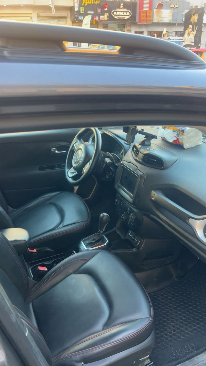 السلام وعليكم
السياره للبيع موديل 2019بسمي
محمرك 2400 بصمه ابواب وتشغيل عن بعد
داخل جلد ماشي70 
العنوان الكراده شارع الصناعه
السعر 110$
الاتصال ***********
السونار موجود مالهه من المندلاوي
