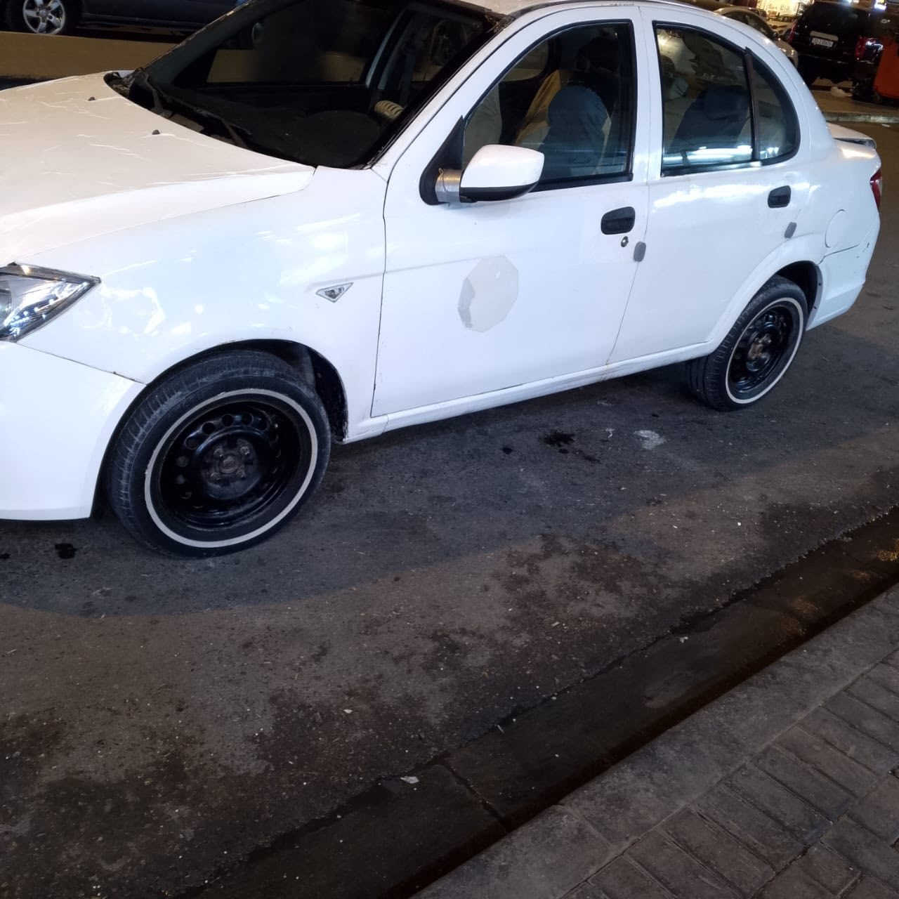 سلام عليكم ساينا موديل 2019 مكينه كير حداده تبريد تتفئه حداده تخم تاير كهربائيات كله جديد وكفاله البدي بي ضربه بل جاملغ الخلفي راجع عله البارد ولبنيد بي بارد رقم بصرة سياره رقم راعيه انغلق وما اندل بيته اتكفل سرقه وعشائر وطلب سعر سياره 34 مكاني بصره بيع ومراوس ***********
