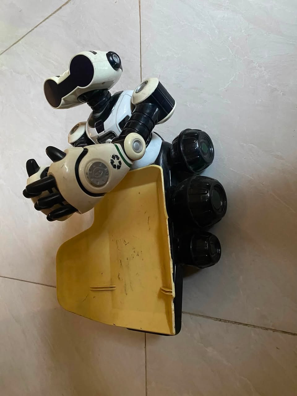 للبيع روبوت شغال بس نقصه ريمود ليخدمه يطي بي سعر وياخذه تره سعره غالي بلموقع لحد يكسر بي


**إذا كنت صاحب هذا الإعلان وتريد حذفه لأي سبب، رجاءا أرسل رسالة إلى الدعم الفني**