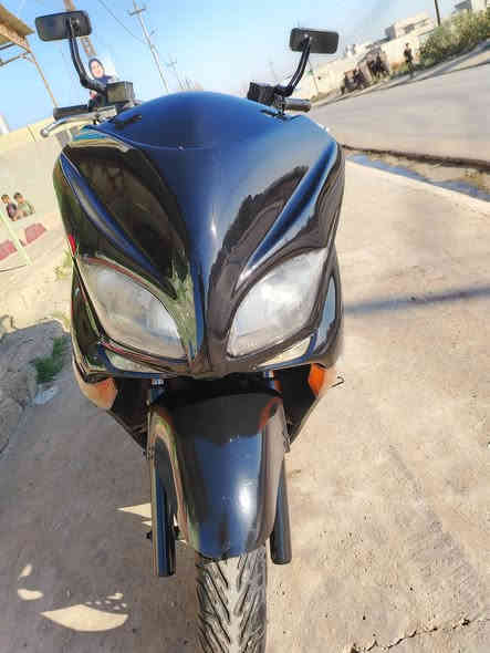 السلام عليكم
فورزه صفر 8 اسود منفيس موجود تكدر ترقم
بچم بومه نضافه فول مكفوله من كلشي سرعه 160 مؤشر بانزين مؤشر حماوه وايرمنيات شغاله صالنصه رياضي طرب الصوت ما مفتوح الدراجه  سته كير(6) وتوماتيك   طالبه 850 قفل  *********** مكاني موصل الرشيدية متواجد خاص
