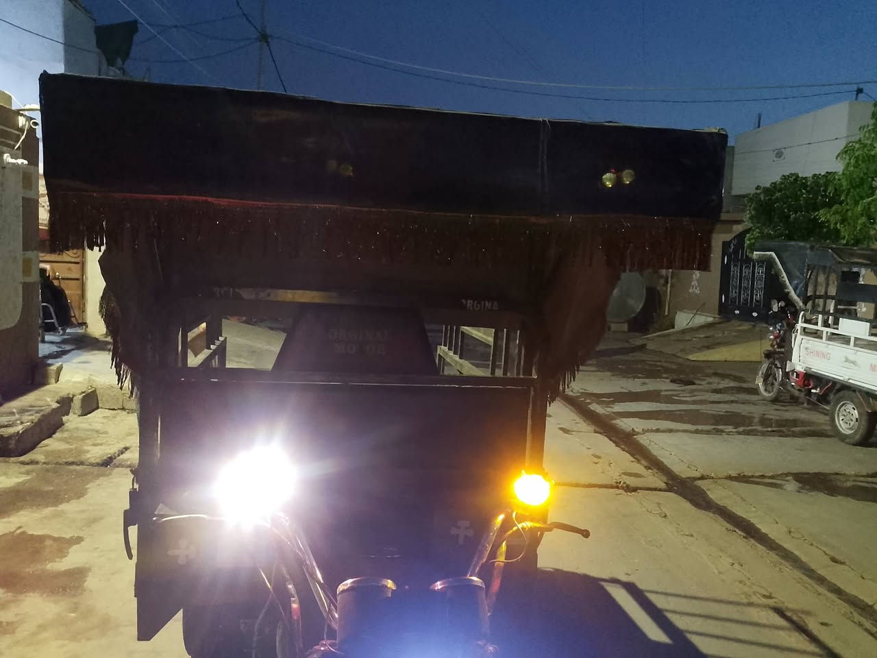 ستوته للبيع موديل 22 منفيس كامل كهربائيات فول الركبه شرط ستوته جاهزه السعر مليون أو خمسين أو بيها مجال ***********
