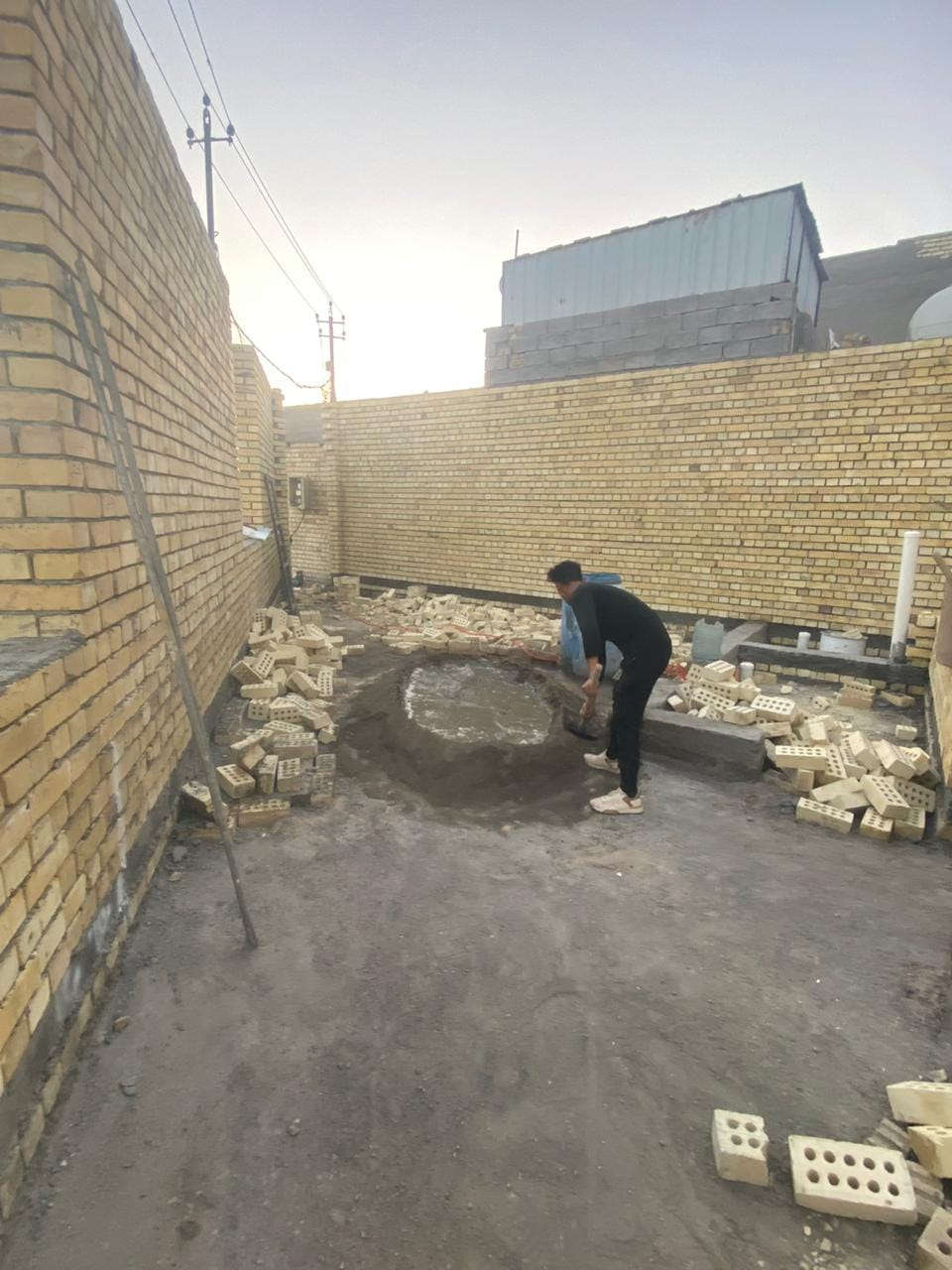 خلفه بناء وكرسته وعمل شغل درجه اولى اتصال *********** *********** ***********
