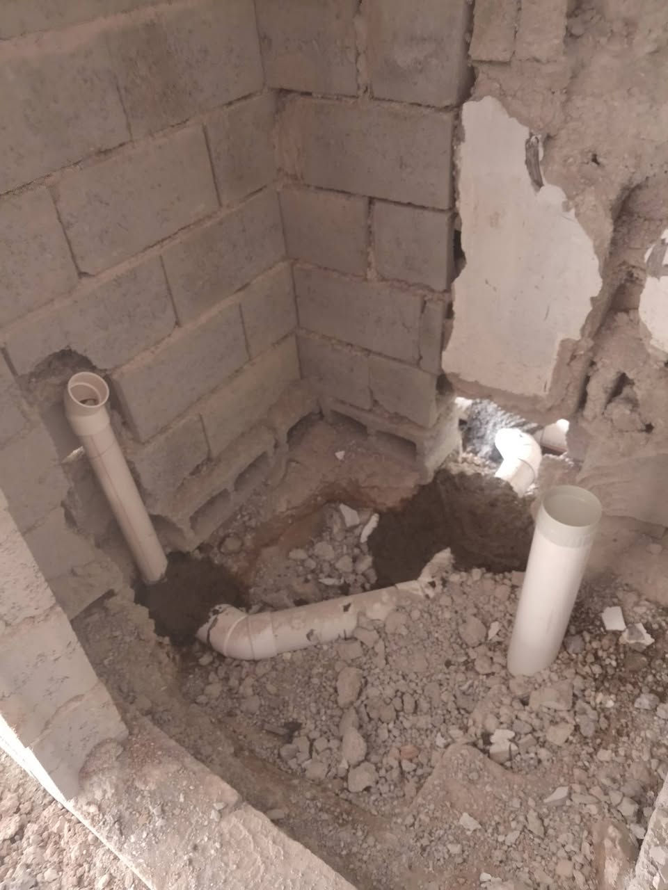 الحمدلله تم انجاز عمل في منطقه حي الزوره والدروازه حسب الطلب تاسيسات صحيات عامه ماء كهرباء ومجاري شغل درجة اولى وشرط ربط الكهربائيات والاناره البيت ال100متر ب600الف وشرط والسقوف الثانويه الاتصال ***********
