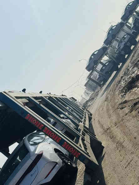 BYD Qin plus   💥 الداخل الابيض 
انتباه 🔴🔴🔴 موديل 2025 

🟩 السعر : 18,700,000  مليون دينار عراقي 

   ♦️ انتبه هاي داخله أبيض مو اسود قطع قليله تجي ♦️
 
سيارة سيدان مدمجة بنظام هايبرد🔥 PHEV 
تجمع بين محرك بنزين هايبرد   بلكن ومحرك كهربائي

أبرز المواصفات :

🛑 بطارية ليثيوم فوسفات تدعم الشحن السريع
🛑 شاشة  إنش بنظام ملاحة وتحديثات OTA
🛑 نظام صوتي بـ6 مكبرات صوت + ميزة الكاريوكي
🛑  حساسات وكاميرا خلفية – مثبت سرعة – مقاعد جلد 
🛑  تصميم خارجي عصري بمصابيح LED ومقصورة عازلة للصوت
 
المواصفات 
حساس خلفي 
كامراة خلفية دوارة 
اوتو هولد
تشغيل السياره بصمه مع دخول ذكي
مقاعد جلد 
لايت زينون 
لد نهاري LED
بك لايتLED
3انضمة للقيادة 
مانع تزحلق
مثبت سرعه 
تشغيل عن بعد 
شاشة ذكية تدعم جميع البرامج
 سعة الخزان 65 لتر  اتمشيك 2100 
🔥 السعر 18:700,000 🔥

ــــــــــــــــــــــــــــــــــــــــــــــــــــــــــــــــــــــــــ
📍عنوانه بغداد  معارض البياع المدخل الرئيسي مقابل محطه وقود السيديه 

أوقات الدوام من 9 صباحا الى 9 ليلا 
ــــــــــــــــــــــــــــــــــــــــــــــــــــــــــــــــــــــــــــــ
للاستفسار 
***********
***********
***********
