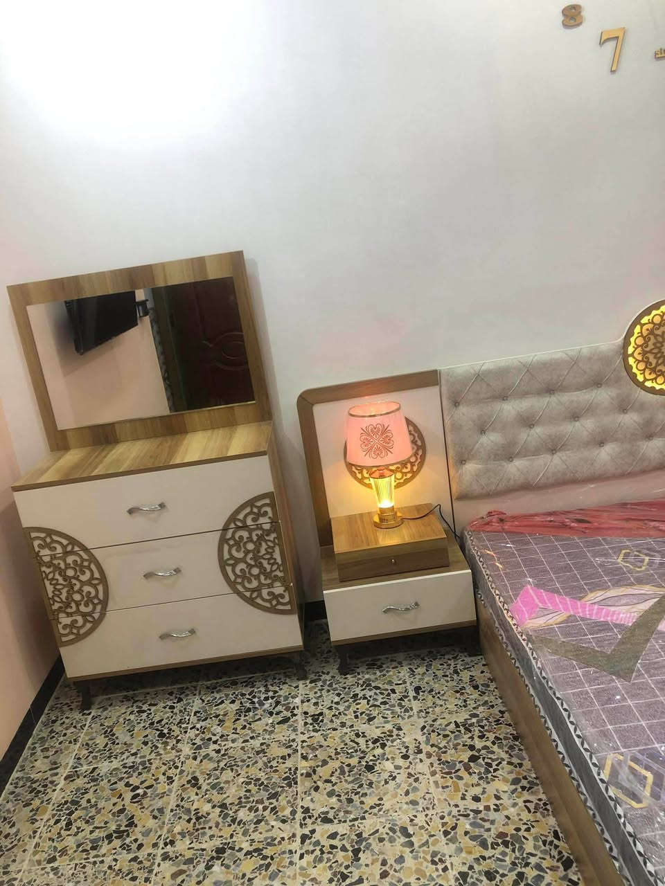 سلام عليكم
غرفة نوم تركية مستخدمة 5 قطع الكنتور سلايت ودوشك وتيبل لامب ما بيها نقص سعر 250 وبيه مجال مكاني زعفرانية، للأستفسار ***********
