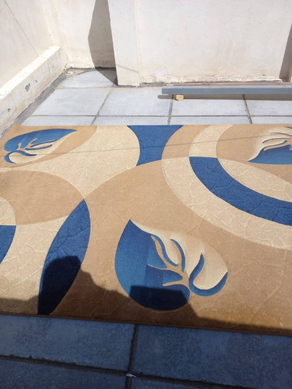 السلام عليكم زوليه تركيا للبيع اصليه السعر 50الف *********** نضيفه جدا
