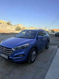 للبيع تكسون موديل 2018 سنويه رقم جديد كابون بانزين وياها  بدون ضرر  سع...