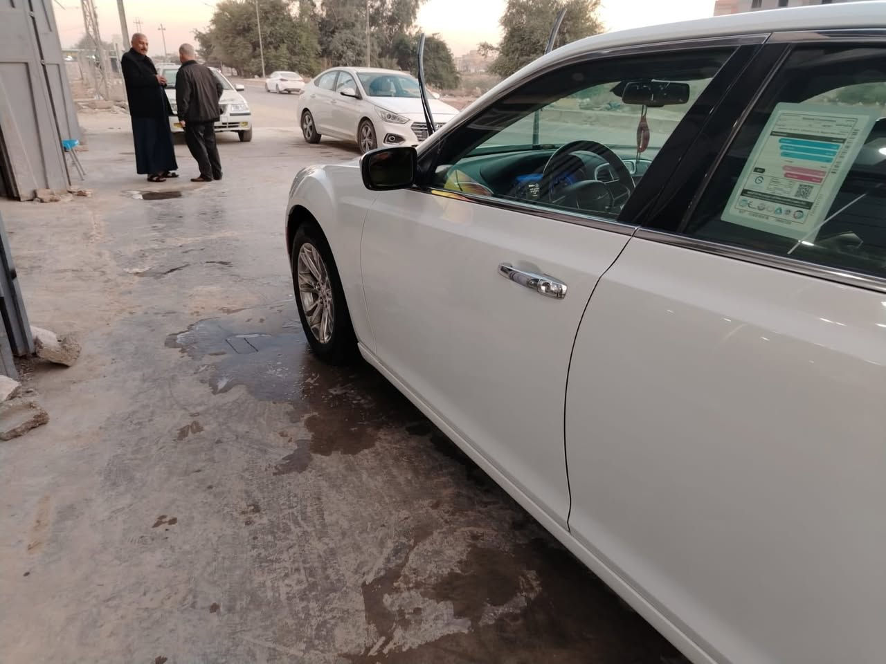 اوباما موديل 2017فئة C كلين تايتل السيارة 

 كفالة عامة حتى الدعاميات  وما متصرف عليها دينار 
جديده بمعنى الكلامه وبلعافيه ع ياخذها 

المواصفات ….
بانوراما
تشغيل عن بعد
كشنات امامية تدفئة وتبريد
كشنات خلفية تدفئة
تحكمات ستيرن
مرايا جانبية هيتر
مرايا قلاب
تبريد قطعتين
كشنات خزن ميموري 
ستيرن كهرباء
تخم تاير جديد 
ويل كب مكسيكي اصلي 
وباقي مواصفات فئة C المعروفة
رقم اربيل بسمي 
مكان السيارة الديوانيه 
مامتواجد عالفيس 

رقم صاحب السياره 
***********
