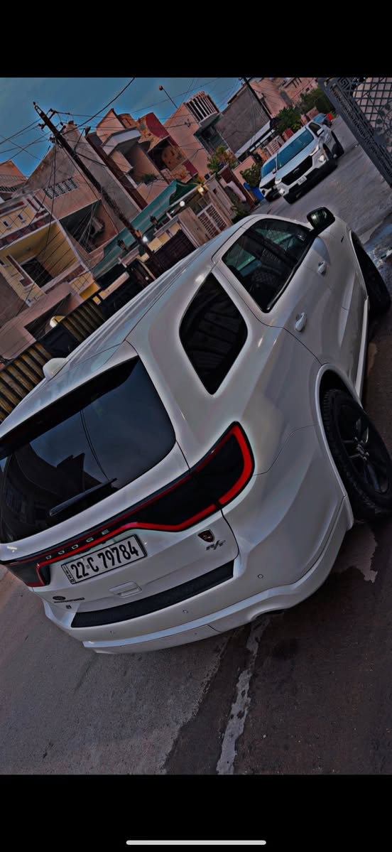 سلام عليكم 
دوج دورنكو 2021
مكينه 5700
المواصفات فول عده رادار
1- فتحه 
2-تحكمات ستيرن
3- كشنات تدفئه تبريد 
4- دركه D تدفئه تبريد 
5- شاحنه ذكي 
6- شاشه الجبيره
7-كشنات متصل 
8-تبريد امامي خلفي 
بعد بيها هواي مواصفات 
الإضافات 
عدسات اقوه شي بل سوك سعرهن 600 الف+ لدات متغير دبل بلوتوث + عين الشيطان 
ماشيه 80 
حادث السياره حافت البنيد والجاملغ عله شرط مكحلات لا بارد ولا شي بدون ايرباك بدون شاصي او لغد 

الرقم ‭0770 923 2643‬
