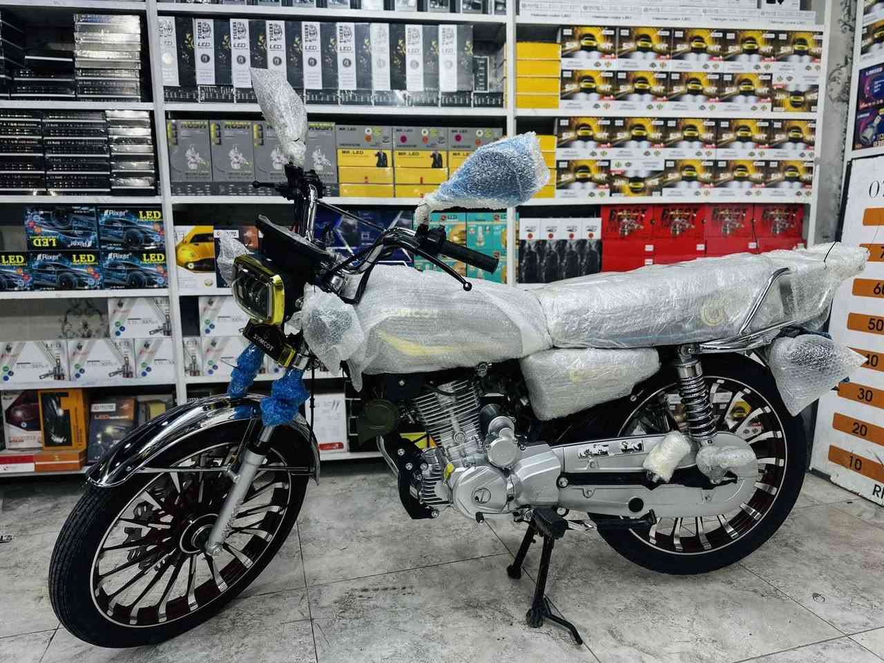 ماتۆر ئیرانی SYMCOT 
مودیل 2025 محرک 250cc 
5 گیر ماتۆر 20 یوم مشتغل سعر مليون  کرکوک آیسکان *********** *********** كركوك, العراق
