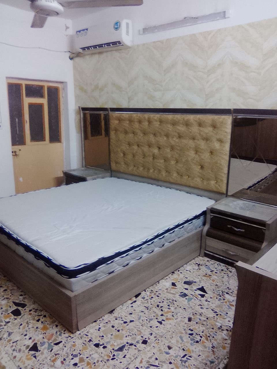 للبيع
غرفة ٩ قطع
مدينة الصدر
٥٥٠ سعر


**إذا كنت صاحب هذا الإعلان وتريد حذفه لأي سبب، رجاءا أرسل رسالة إلى الدعم الفني**