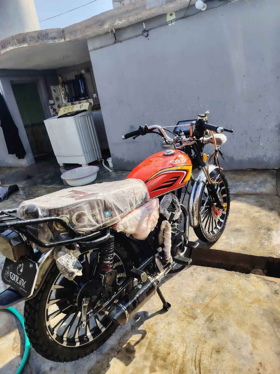 دراجه سيفون سونيك 5 قير محرك 200 محرك كفاله والسعر خاص الرقم 📞*********** 👉
