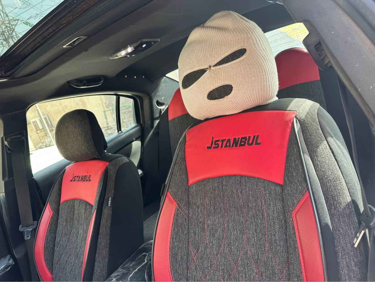 سلام عليكم c200 11 سياره جازه كامله كير محرك فتحه سقف صدر جديد  رقم بغداد دولي هزه جديده بسمي السياره السعر 69 رقمي *********** بغداد, العراق
