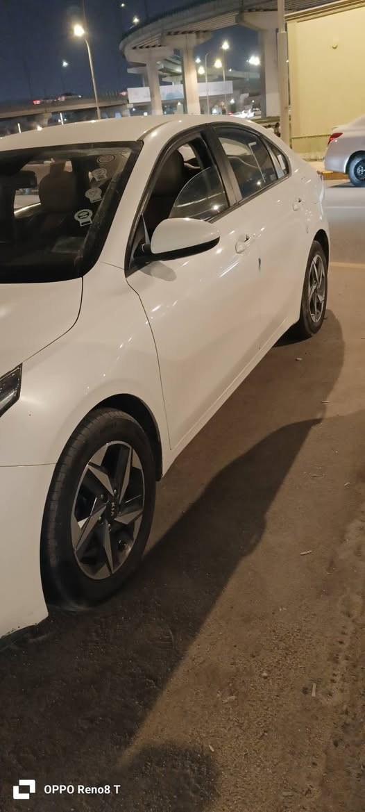 سيراتوا للبيع خليجي موديل 2019 رقم بصرة الانگليزي الجديد بيه ضربة بالمدگر الخلفي ومصلحة بارد بدون صبغ وبيه الجاملغ الامامي مامقسم ماشية 148 السعر 140 العنوان البصرة الجمهورية الاتصال على الرقم *********** السنوية تنتهي بشهر السادس 2026
