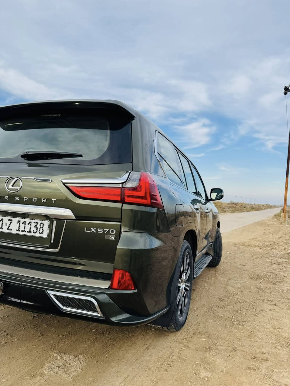 السلام عليكم 
لكزس 2021 وكالة البريم مكفولة كفالة عامة

لون (زيتوني مميز)

مغلفه ppf بل كامل

المواصفات 

ابواب شفط 

فتحه سقف 

داتا شو

اشارة تسلسلية

خمس بصمات 

مري شفط 

ثلاث شاشات 

اربع كامرات 

دبل رادار امامي جانبي 

بردات جانبية 

ذاكرة كشن وستيرن 

‏‎5 كاميرات

تدفئة تبريد كشنات

حساس امامي +خلفي 

دمام خلفي

نظام ملاحة

صندوق بصمه +شفط 

تحكم ستيرن فوول 

كروز قفل سرعه

ستيرن كهرباء 

شفتات بالستيرن 

جكات تصعيد وتنزيل 

ماوس تحكم بالشاشه

هاند بريك بصمه 

ثلاث انظمه قياده ECO +NORMAL +SPORT 

مانع انزلاق

كراسي امامي وخلفي كهرباء 

كراسي اماميه تبريد وتدفئة 

كرسي السايق خزن ميموري متحرك 

كراسي خلفيه تبريد

٨ ايرباك 

ماشيه80 الف حقيقي

طفايه بالصدر 

ثلاجه 

بسعر(890)

مكانها الكوت 

السيارة رقم بغداد 

***********
