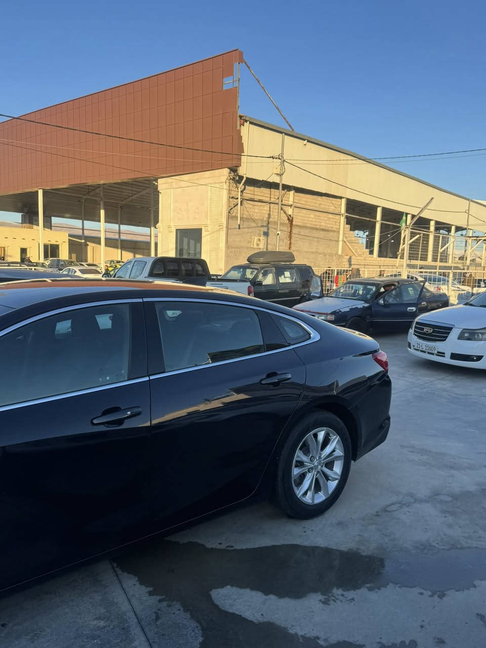 سلام عليكم ماليبو LT2023
سياره كلين بدون ضربه بدون شي 
سياره جديده بمعنه لكليمه
مكينه 15 تيربو لون حبري فول فول موصفات بس بدون سلايت 
رادار امامي كامره خلفيه 
رجل الي 
خط ابيض 
قفل كروس 
سياره باقي موصفات بيه اهوي 
سعر 148 وبيه مجال 
رقم تلفون ***********
