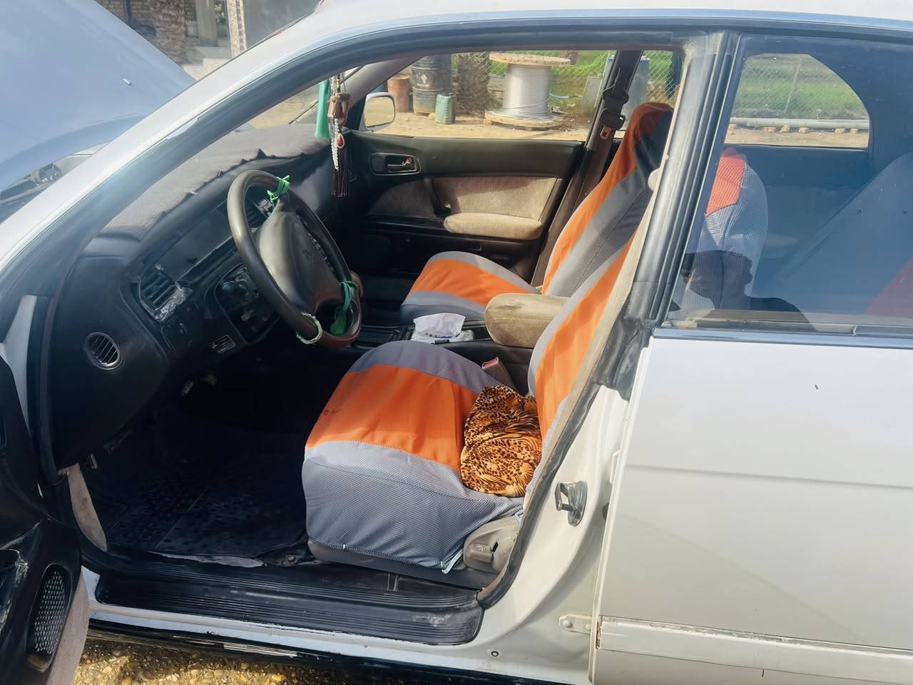 سياره نوع (بطه) م.1993 للبيع 
العنوان ميسان (عماره)  
للاستفسار  الاتصال 
***********
