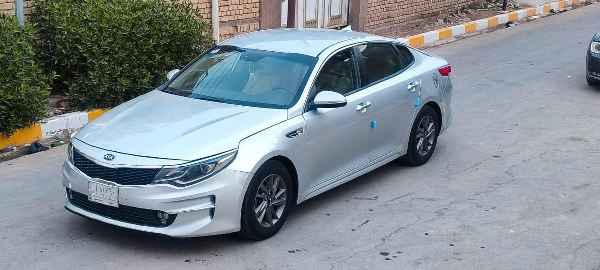 اوبتيما 2018 امريكي مواصفات ال s معروفة السعر 136
محرك 2400 اشارة بالمري 3 انطمة قيادة سبورت وعادي وايكو 
ويل كروم كاميرا كبيرة وحساسات خلفية ورادارات جانبية 
مانع انزلاق تبريد ثلج حدادية فول نظافة باتري جديد 
بيها بنيد مبدل فقط ماشية 82 
مشروع وطني تحويل اي محافظة 
الشراي يتصل ***********
