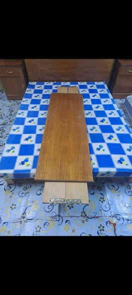 غرفة عراقية سوكية مستعملة قليل نضيفة موضح كدامكم بالصور عارضها ٦٠٠ وبيها مجال مكاني بغداد للأستفسار *********** ابو هدى
