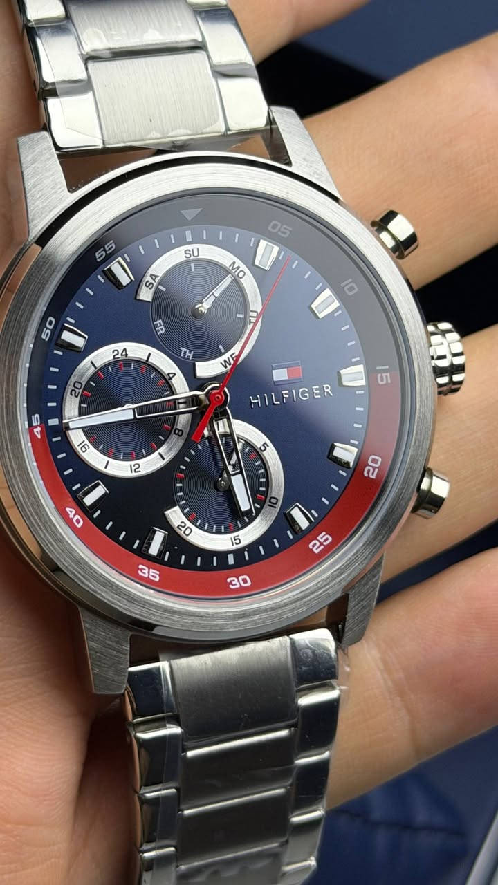 Tommy HILFIGER 
ايطالي اصلي وكالة 
رقم الموديل 1792179
كاملة المرفقات ضمان سنة 
ارقام واميال لامينوس
سناتر ( اسبوعي - شهري ) 
نظام 24 ساعة
ستانلس ستيل بالكامل 
مقاومة للماء 5 بار 

السعر مناسب جداً للمهتمين


**إذا كنت صاحب هذا الإعلان وتريد حذفه لأي سبب، رجاءا أرسل رسالة إلى الدعم الفني**