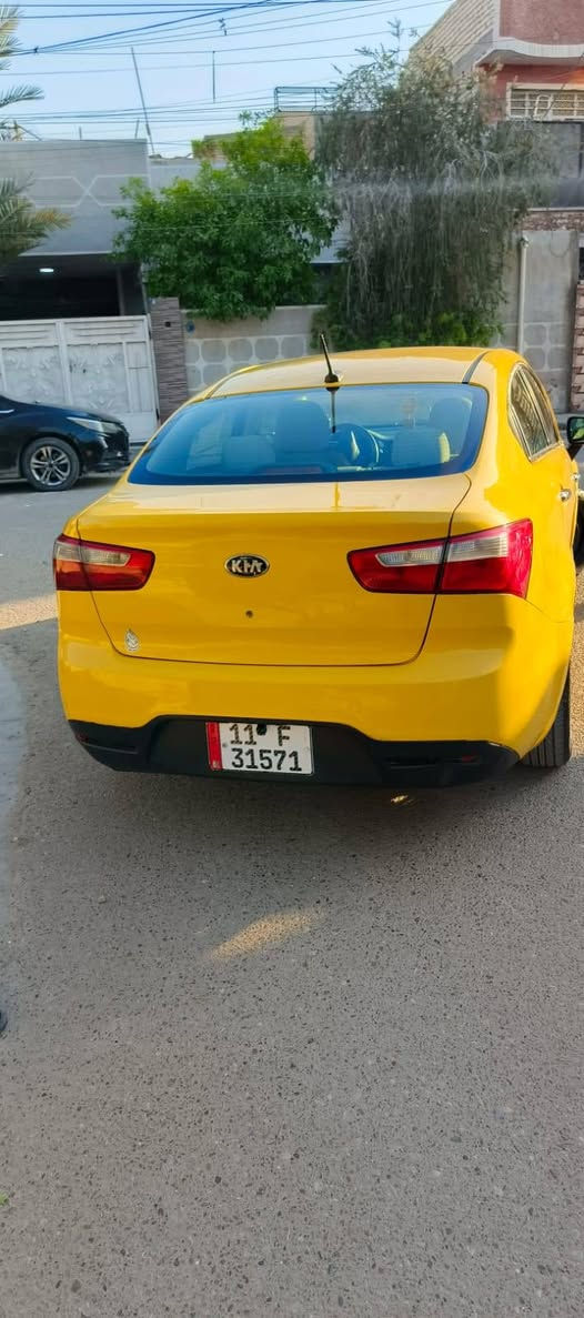 كيه ريو موديل 13 بيه بس بنيد جاهزه من كلشي تحويل سعر 75 وبيه مجال رقم *********** المكان الشعب
