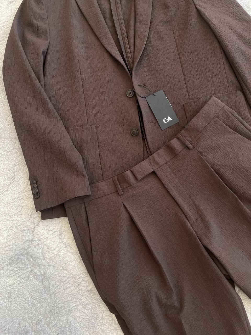 متوفر قطعه وحده قياس ٥٦


**إذا كنت صاحب هذا الإعلان وتريد حذفه لأي سبب، رجاءا أرسل رسالة إلى الدعم الفني**