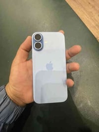 ايفون 17 العادي ذاكره 256 بطارية 100٪ عدد دورات الشحن 52 مصار شهر من ا...