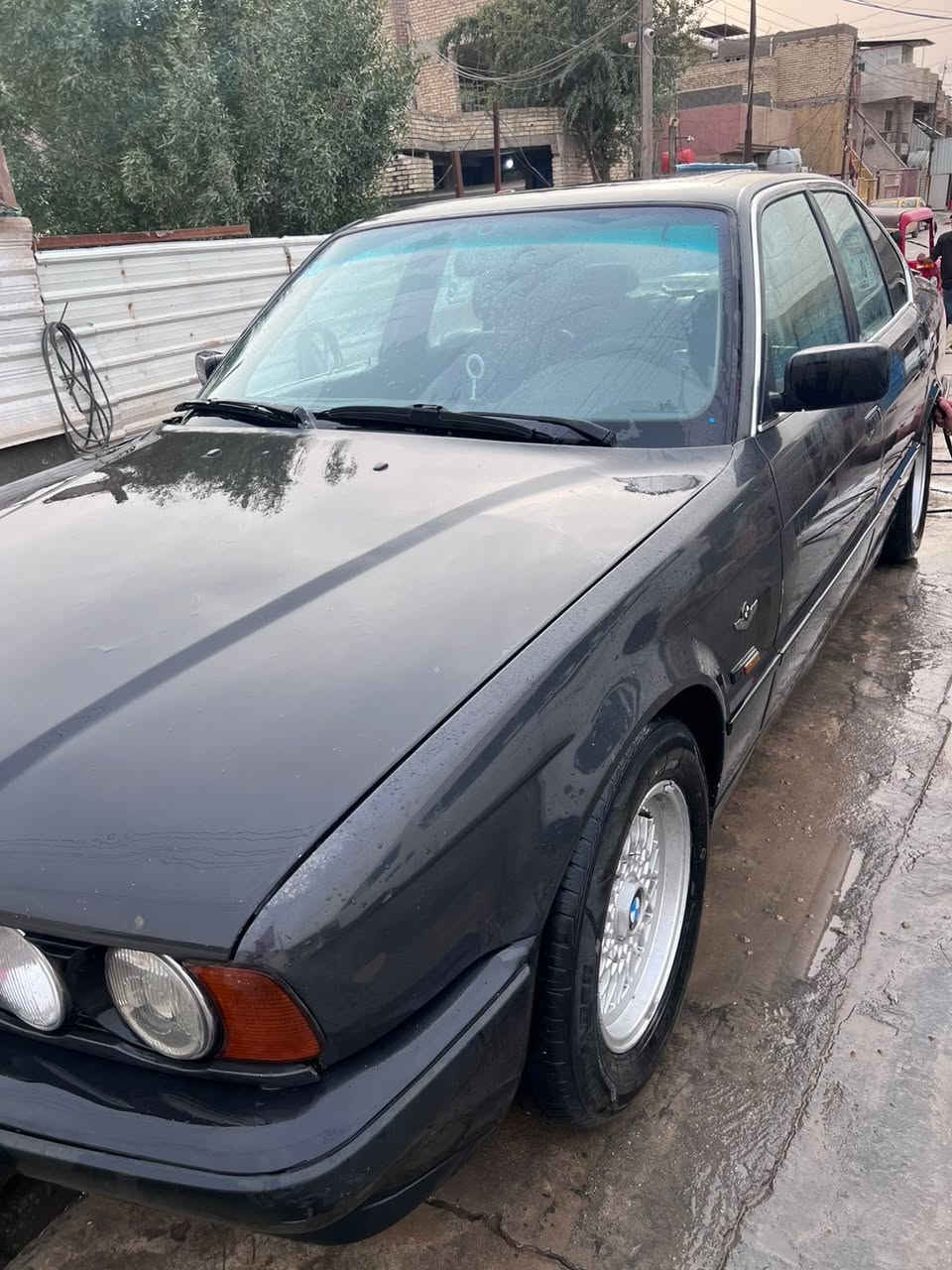 BMw525
🔴أصل فصل بليته سنويه محرك كير 525
🔴كفاله عامه گير + محرك 
🔴تبريد ثلج 
🔴محرك مسكر. 
🔴حماوه شتاء صيف ماكو 
🔴كشنات كهرباء كلها شغاله. +فتحه بالسقف
🔴كهربائيات مكفوله + منظومة زنون اصليه. 
🔴مكفوله من الضربه 
🔴رقم انكليزي بأسمي تحويل ثاني يوم 
🔴موديل 1992 فول مواصفات. 
🔴تايرات نظيفه + الصدر الامامي والخلفي جديد. 
🔴سياره ترايك للبصره وترجع للزاخوا وانوب تجيني لبغداد لان ايدي بيها وما مخليها بنقص شي 

🔵#محتاجه صبغ لان صبغتها جارده بس ولونها 🔵#رصاصي_غير_محدد يعني كل الوان الرصاصي تگدر تصبغ 
 
🔵وأني جناي بيئم اصلاً بس احتاجيت للبناء والله واريد ابيع وايدي بيها وما موگفتني ابد السياره الحمدلله والشكر. 

💠سعرها 58 والشراي يجي يشلع عيني وياخذها وبيها مجال لان مستعجل ع بيعتها. 

💠مكاني بغداد - الامين الثانيه (‭***********‬) متواجد واتس اب و رصيد #غير متواجد ع الفيس.
