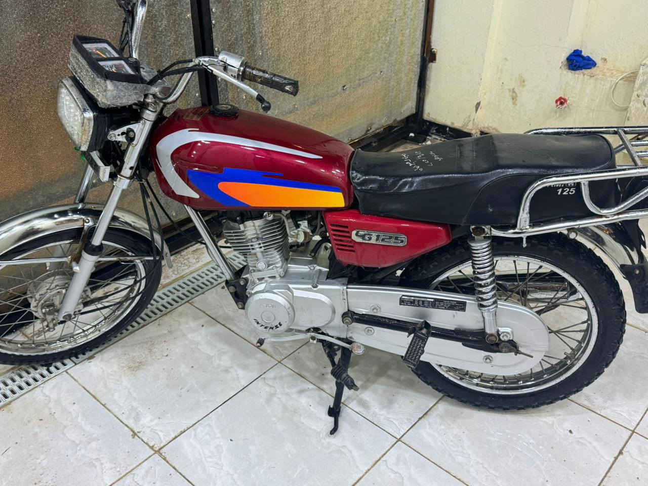 سلام عليكم دراجه نامه شاصي ارشه موديل 13 اوراق اصولي محرك انتنس 23 دراجه نضافه فول  كهربائيات  كله شغاله الشراي يتصل مكان ديوانيه مركز ‏‪***********‬‏
