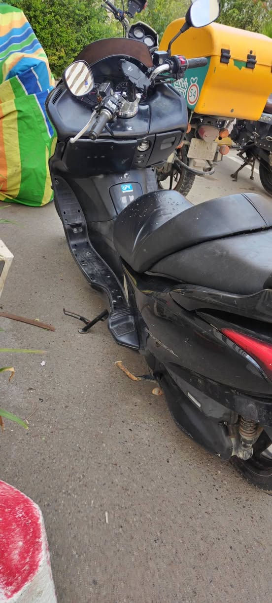 فورزه 08 للبيع كهربائيات كلهه تخبل ما ناقصهه شي محرك خير من الله اوتماتيك بصمه اوراقهه كامله سعرهه مليون و ٢٠٠ وبيهه مجال مكاني مدينه بسمايه


**إذا كنت صاحب هذا الإعلان وتريد حذفه لأي سبب، رجاءا أرسل رسالة إلى الدعم الفني**