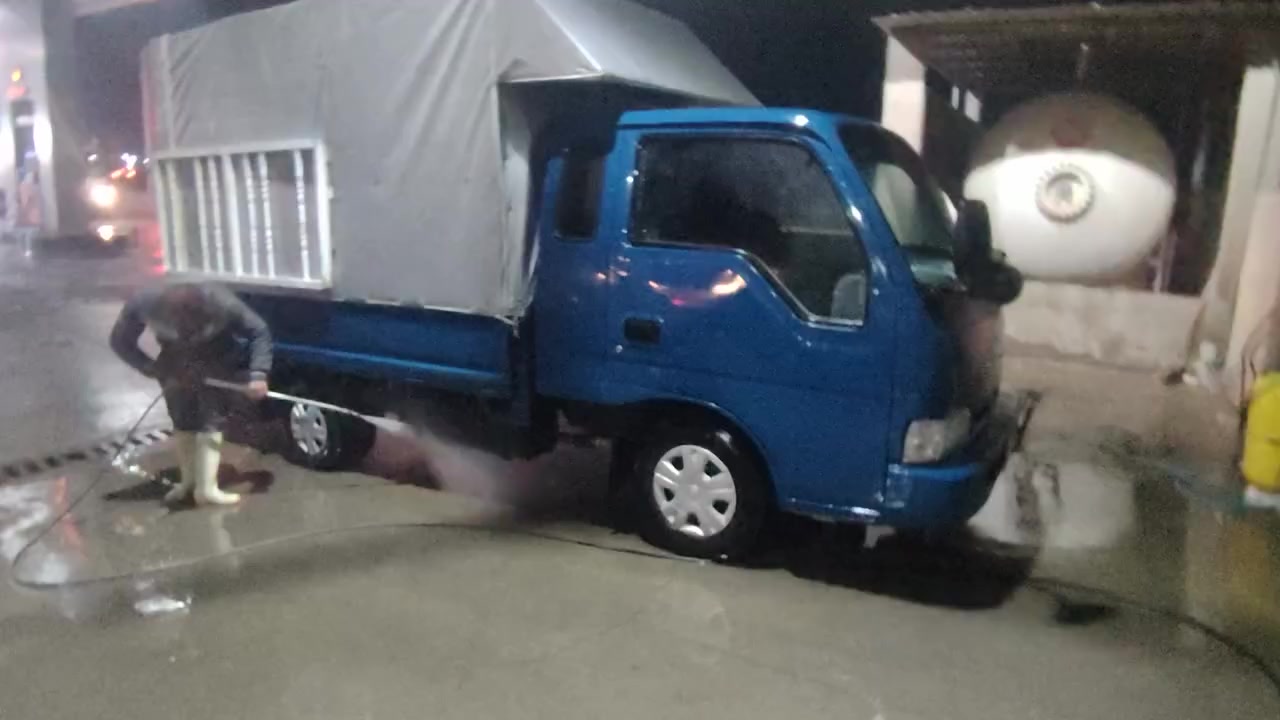 السلام عليكم كيه البيع ميديل 2000. رقم نينوى سنويه يلا 28  ترهم نقد وترهم نص بنص تفاصيل عل رقم. ***********
