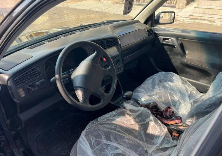 جولف 94 حلوه وجديده السياره مال جني مكان السياره بغداد الامين الثانيه السعر 40 الشراي يتصل ***********
