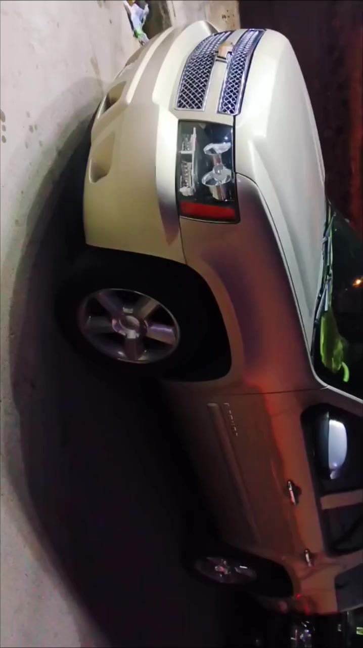 السلام عليكم ادوات ادوات GMC موديل ٢٠٠٩ مكينة كير حدادية جدد تبريد ثلج خير من الله كامرة تخم تاير مكفولة من الكص والفتح مكان واسط ملاحضة السيارة جديدة كلش السعر ٩٥ وبيهة مجال قليل للاستفسار على هذا الرقم ***********.
