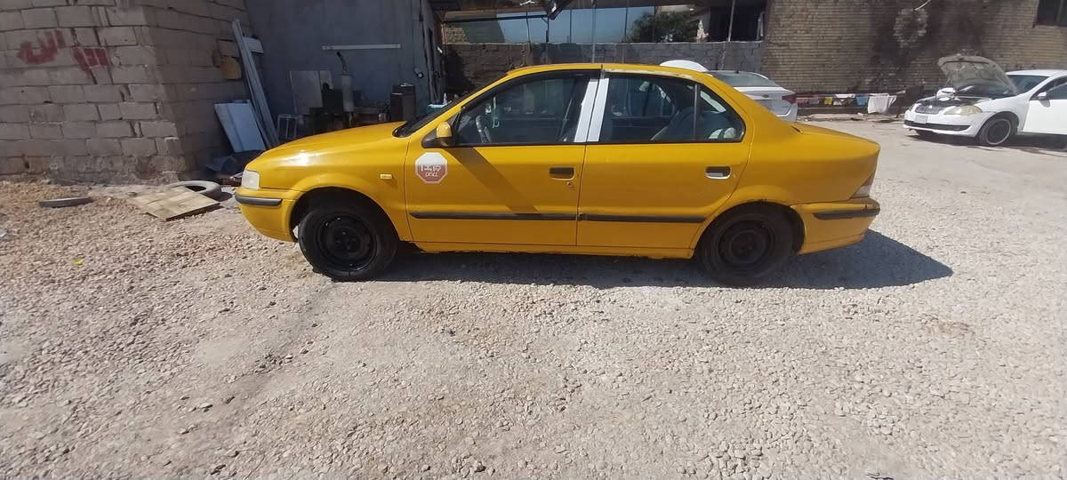 ‏سلام عليكم
 سمند موديل 2011 اصفر ناطق
 سنويه لحد نهاية 27
 رقم كربلاء انكليزي مشروع وطني 
مصفرة هيئة وغرامات
بيهة فقط ضربة بسيطه ومعدلة على الباردة بالباب الامامي العكس السايق
 مكان السيارة بابل
(شرط البيع تحويل مباشر ) 
  سياره السعر٣٥ وبيهة مجال بسيط 
***********📱 حلة, بابل
