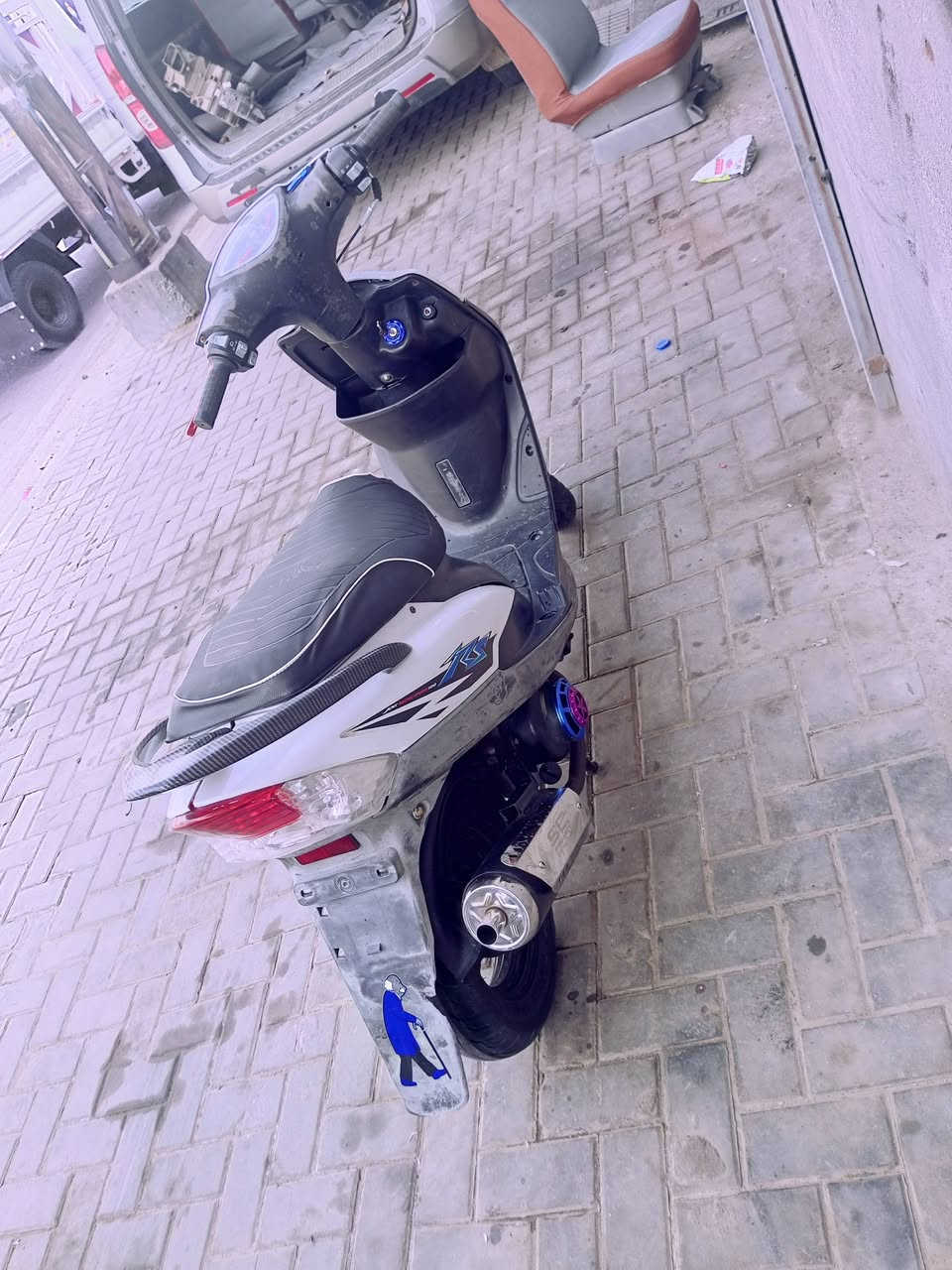 السلام عليكم دراجه ما ك* للبيع السعر 750 وبيها مجال مكينه مفتوحه بسبوسه بيع مستعجل محتاج الشراي يتصل على هذا الرقم ***********
