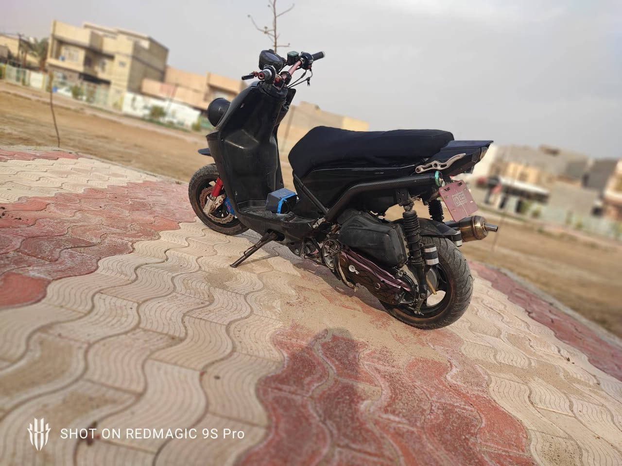 سكنس جبلي كفاله عامه بلادي برغي مامفتوح بيها مزوده من الطول لطول كلها علئ ايدي صالها شهر من طالعه وصلها موجود كفاله من البرغي فقط الكلج الخلفي الطاسه مالته يرادلها تنعيم بكاغد جام فقط كفاله من البرغي كلها بلاديهه بيها نزويد خير من الله سعرها 1100وبيها مجال مكاني حي القادسيه. رقم لتواصل عبر الواتساب ***********.  لمعلمات اراوس بعدله بس كون نضيفه مو نطايح اذا مالتك نطيحه اطلع كبل
