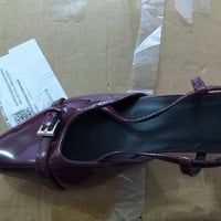 كابوي 3 الاف حذاء 8 الاف  كلوسات ملونات بالاحمر ووردي ورماني الواحد بأ...