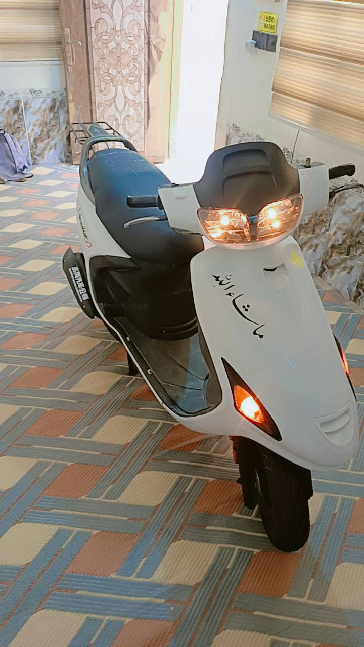 ***********
السلام عليكم دراجه جديده كلش نظافه 100بل100 كل شغال كيج بانزين كيلو متر سلف كهربائيات السعر 550النجف
