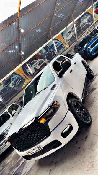 سلام عليكم
رام 2025
مكينة 6 سلندر توين توربو 
شاشه تسلا
ماشية 4000 بوضع الزيرو 
5 كامرات 
حساس خلفي 
باب طويل يدي قصير المرغوب
لد امامي 
مري كهرباء 
رادار 
كروز سرعة
اشاير بل مري 
حادث جاملغ امامي وربع باب بدون ايرباك 
سعر 399 وبيها مجال 
عنواني كاظمية 
***********
